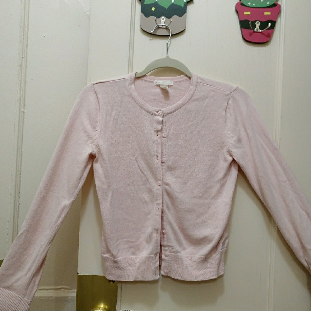 Millenial pink knit cardigan; cozy and cute!!